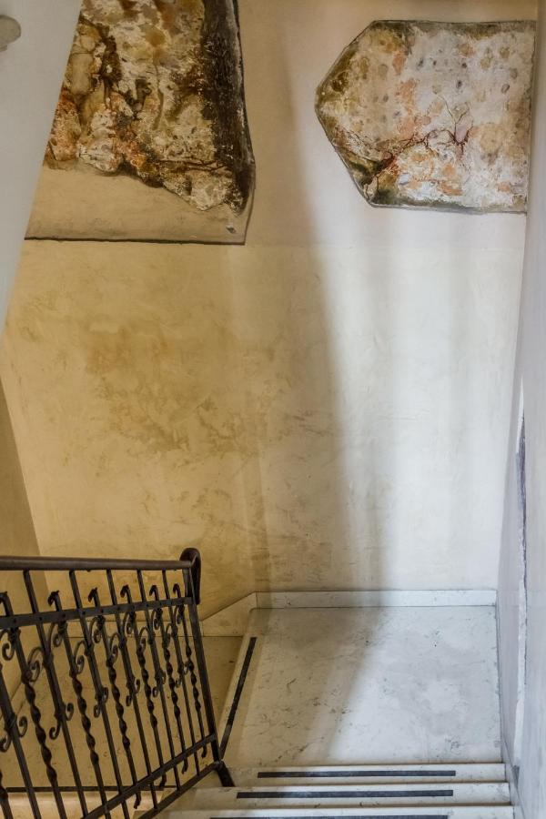 Suite Porta Borsari Верона Екстериор снимка